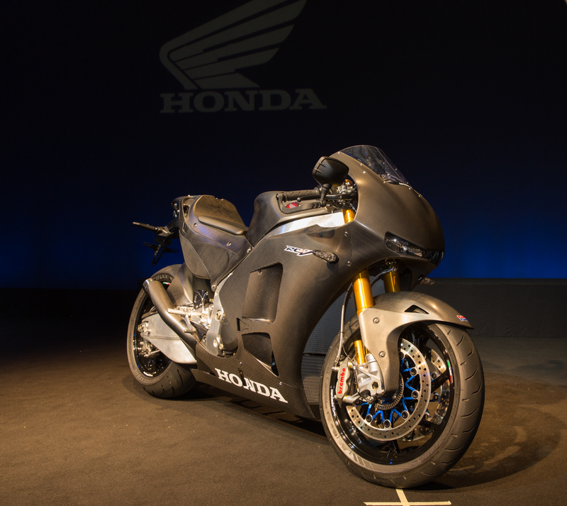 Illustration for article titled 2015 Honda RC213V-S: It Really Is A MotoGP Bike With A License Plate
